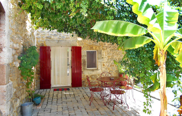 Location de vacances - Saint Jean De Maruejols , France - FCS270 9