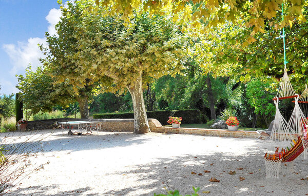 Location de vacances - Saint Jean De Maruejols , France - FCS270 103