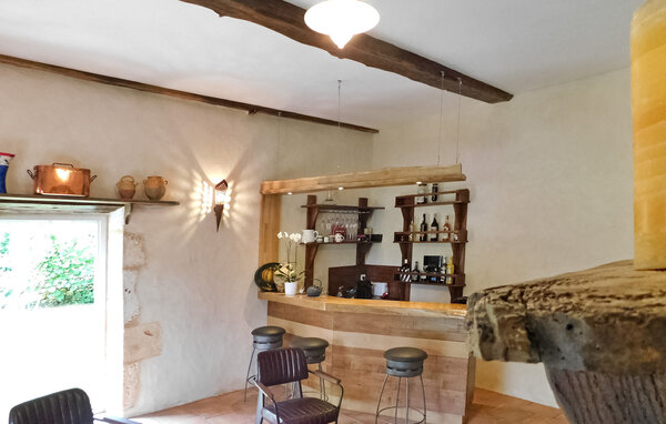 Location de vacances - Pont Saint Mamet , France - FCS373 502