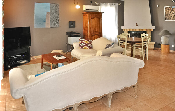 Location de vacances - Pernes Les Fontaines , France - FCS390 302