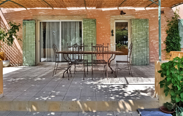 Location de vacances - Pernes Les Fontaines , France - FCS390 105