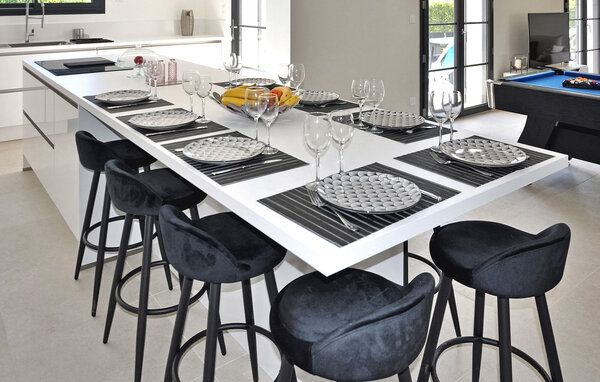 Location de vacances - Barbentane , France - FCS392 501