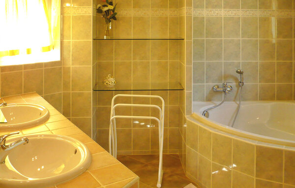 Vakantiehuis - Sablet , Frankrijk - FCS404 702