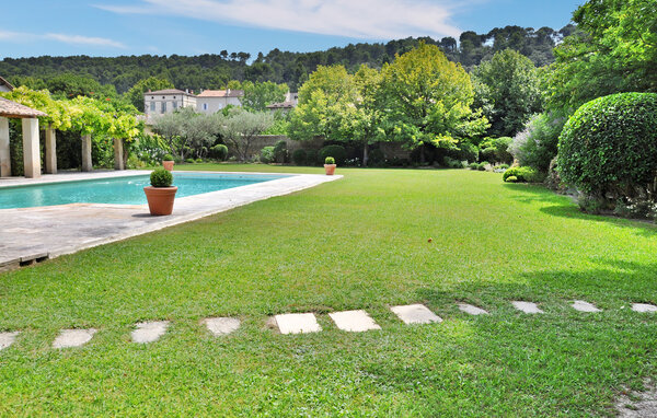 Vacation home Le Mazet D'Estelan Et Son Anne