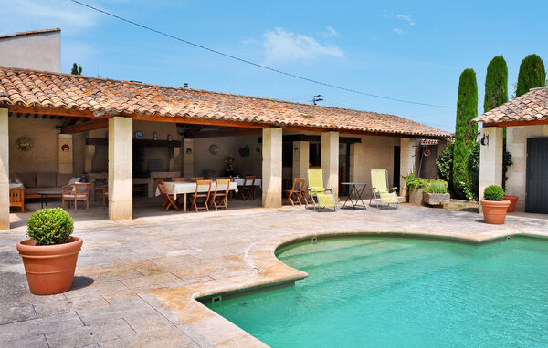 Vacation home Le Mazet D'Estelan Et Son Anne