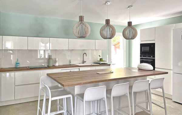 Location de vacances - Mouries , France - FCS468 402