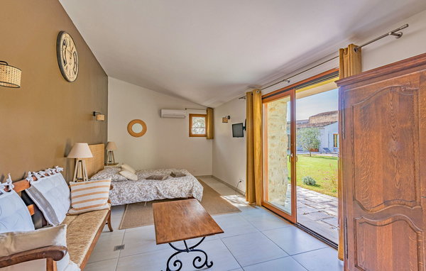 Location de vacances - Pernes Les Fontaines , France - FCS475 601