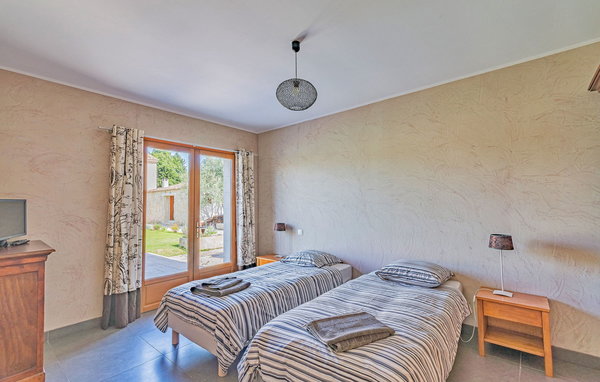 Location de vacances - Pernes Les Fontaines , France - FCS475 602