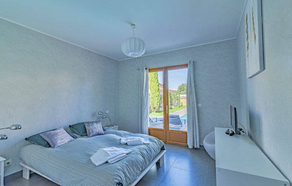Location de vacances - Pernes Les Fontaines , France - FCS475 603