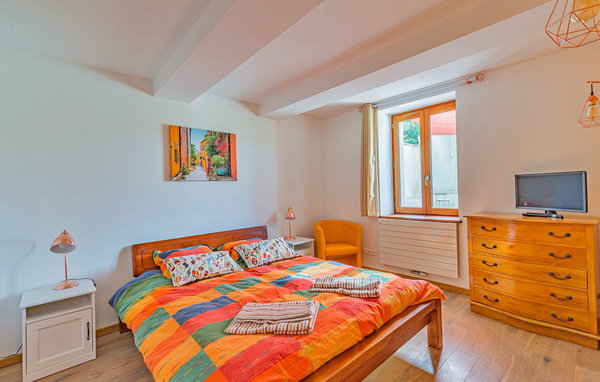 Location de vacances - Pernes Les Fontaines , France - FCS475 604