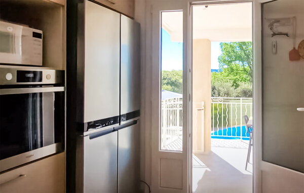 Location de vacances - Sainte-Anastasie-sur-Issole , France - FCV013 402