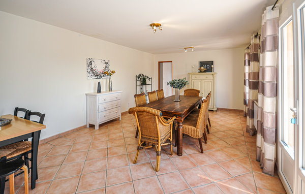Location de vacances - Sainte-Anastasie-sur-Issole , France - FCV013 302