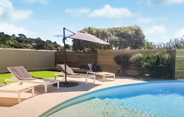 Location de vacances - Sainte-Anastasie-sur-Issole , France - FCV013 9