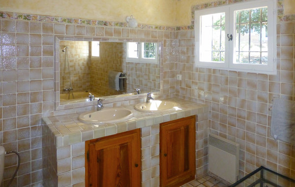 Holiday Home - Entrecasteaux , France - FCV980 703