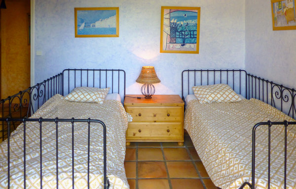 Holiday Home - Entrecasteaux , France - FCV980 604