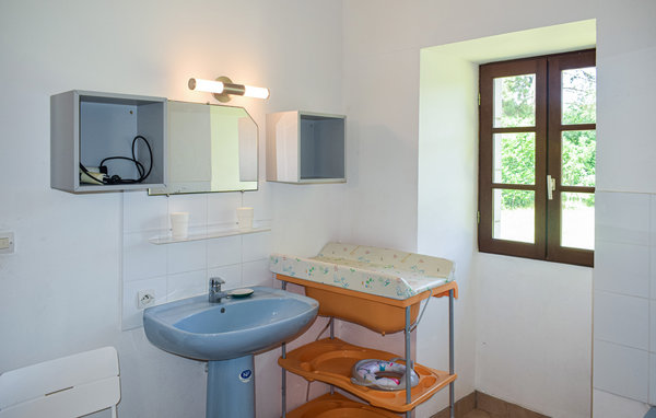Holiday Home - Mauvières , France - FEC017 703