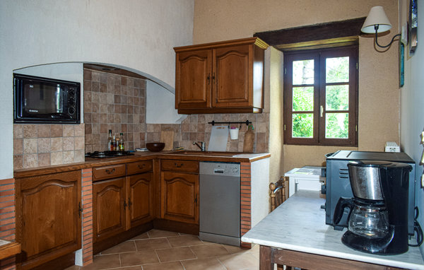 Holiday Home - Mauvières , France - FEC017 401