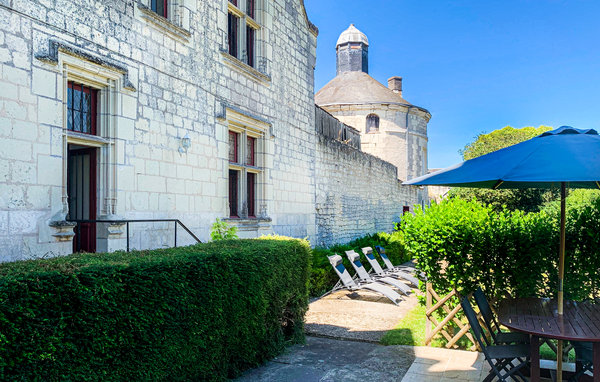 Maison Chateau de la Vauguyon