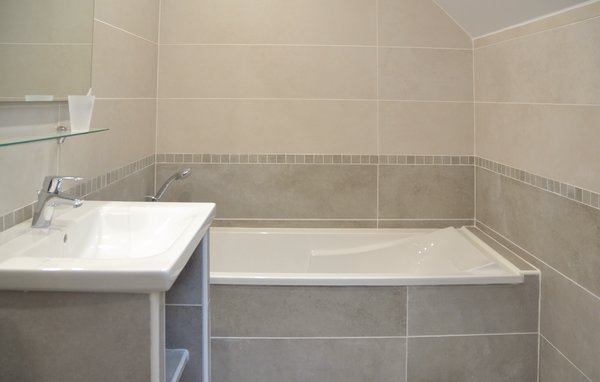 Location de vacances - Cravant les Coteaux , France - FEI047 701