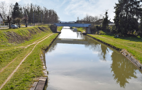 Location de vacances - Briare , France - FER012 903