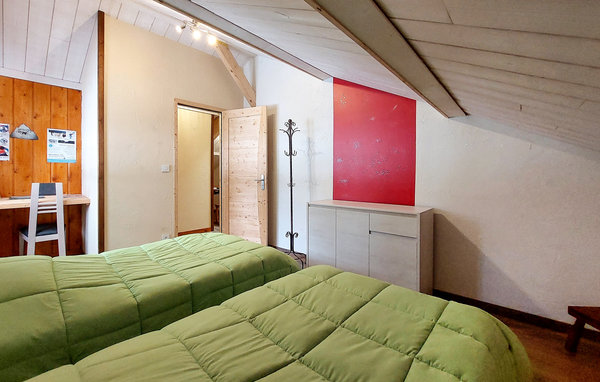 Holiday Home - La Longeville, Charmant chalet , France - FFD009 603