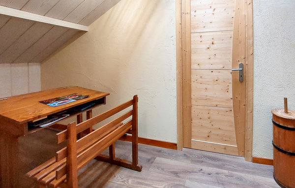 Holiday Home - La Longeville, Charmant chalet , France - FFD009 501