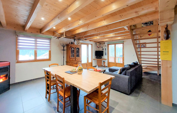 Holiday Home - La Longeville, Charmant chalet , France - FFD009 301