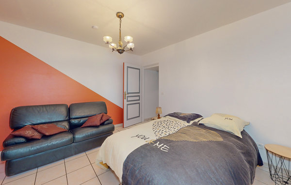 Apartment - Proche Baume les Dames , France - FFD013 603