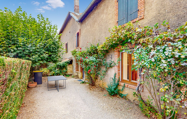 Apartment - Proche Baume les Dames , France - FFD013 102
