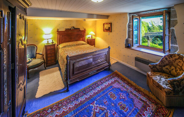 Holiday Home - Chemilly , France - FFH010 603