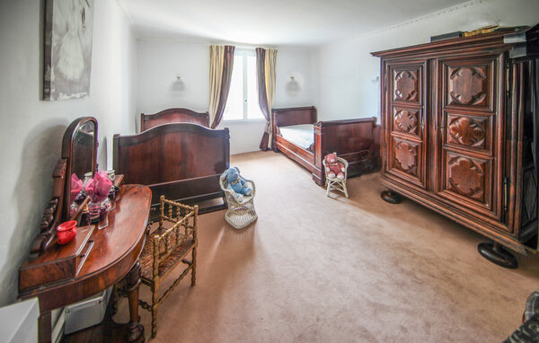 Holiday Home - Chemilly , France - FFH010 611