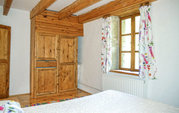 Holiday Home - Gigny , France - FFJ003 604
