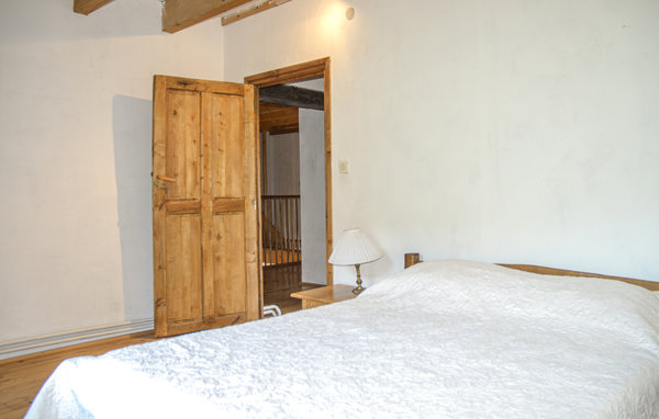 Holiday Home - Gigny , France - FFJ003 605