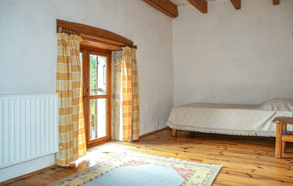 Holiday Home - Gigny , France - FFJ003 610