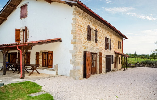 Holiday Home - Gigny , France - FFJ003 81