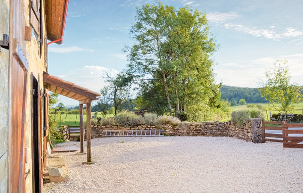 Holiday Home - Gigny , France - FFJ003 102