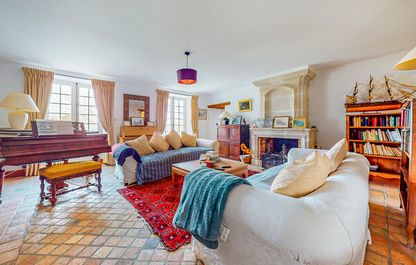 Holiday Home - Aresches , France - FFJ007 301