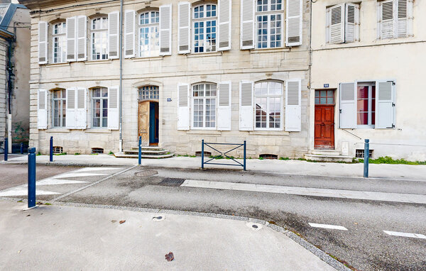Apartment - Lons-Le-Saunier , France - FFJ008 8