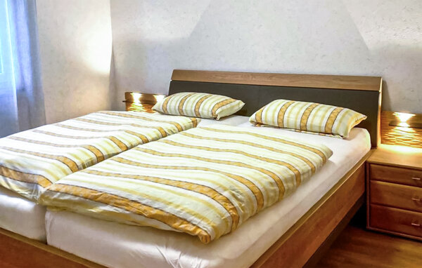 Holiday Home - Mutigney , France - FFJ009 604