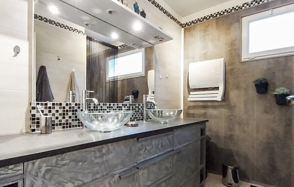 Casa de vacaciones - Saint-Laurent-d'Aigouze , Francia - FGG002 701