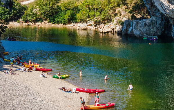 Location de vacances - Saint-Jean-du-Pin , France - FGG022 902