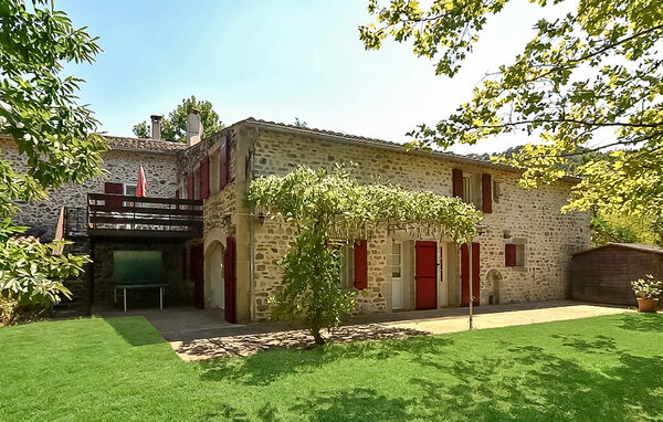Location de vacances - Saint-Ambroix , France - FGG024 81