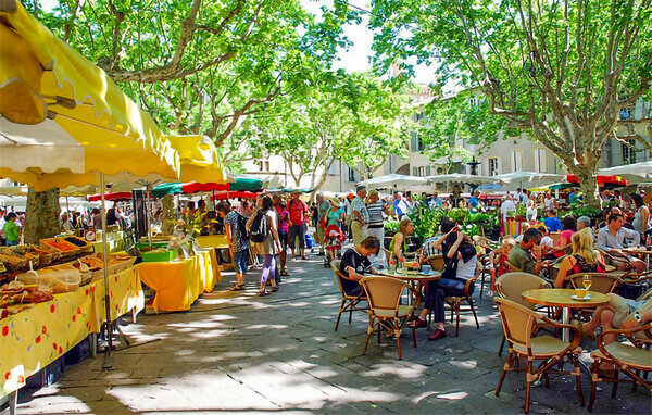 Vakantiehuis - Nimes , Frankrijk - FGG034 905
