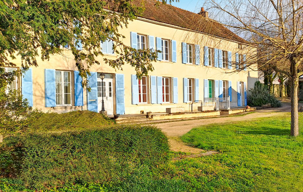 Domy wakacyjne - Ravières,19th century building , Francja - FGY004 1