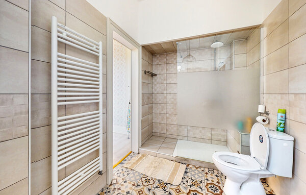 Holiday Home - Sens , France - FGY010 701