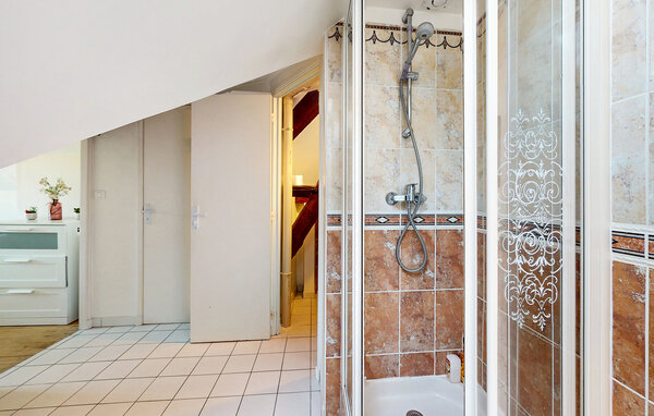 Holiday Home - Sens , France - FGY010 704