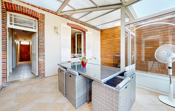 Holiday Home - Sens , France - FGY010 506