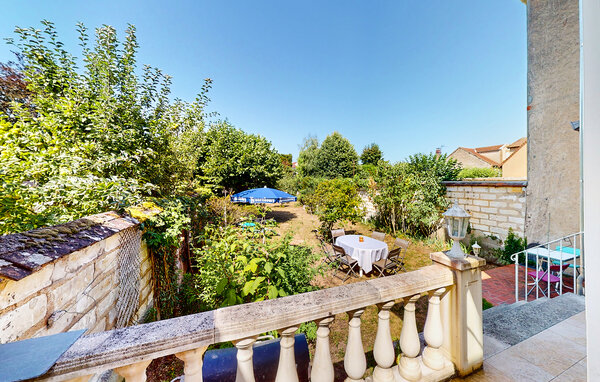 Holiday Home - Sens , France - FGY010 102