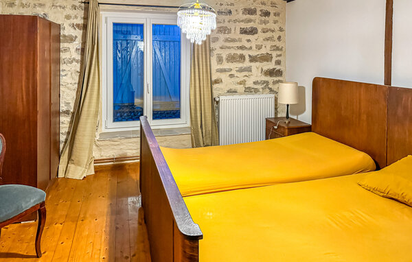 Domy wakacyjne - Pressigny , Francja - FHH009 607