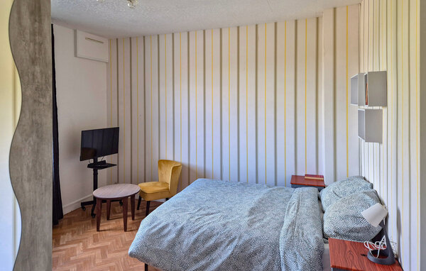 Holiday Home - Hallignicourt , France - FHH010 601